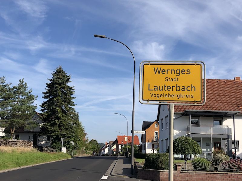 08.80.2021 - Ortsbegehung Wernges - Von Wernges führen die Wege nach Lauterbach, Grebenau und Schlitz - gewünscht wird auch ein Radweg nach Willofs.