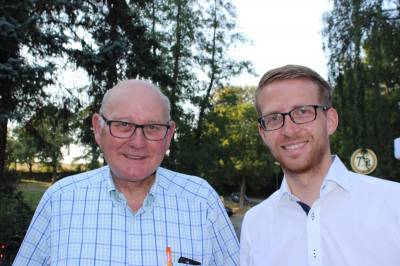 Michael Ruhl (rechts) aus Herbstein will bei der Landtagswahl im Herbst Nachfolger von Kurt Wiegel in Wiesbaden werden
