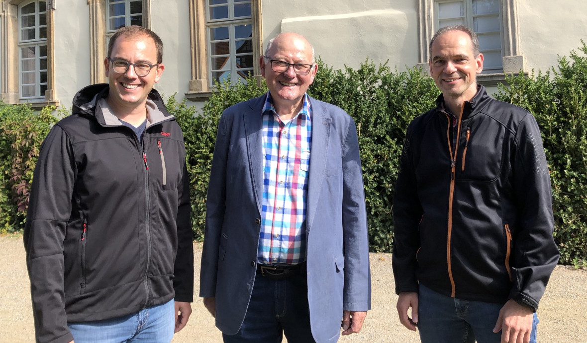 Fraktionsvorsitzender Felix Wohlfahrt freut sich als Nachfolger von Kurt Wiegel den Rechtsanwalt und Notar Arnim Ortmann in der CDU-Fraktion begrüßen zu können (von links).